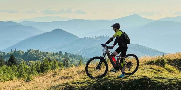 Bicicleta eléctrica de montaña: Guía definitiva para elegir tu próxima compañera de rutas